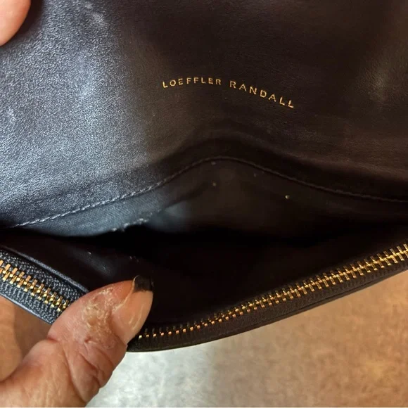 Loeffler Randall Everything Preppy Minimalist Scalloped Quiet Luxury Wallet - Picture 8 of 9